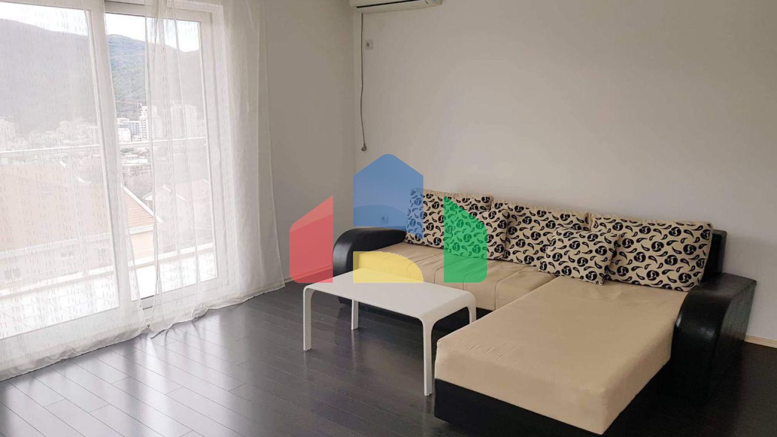 Квартира в Будве, район Лази 61м2