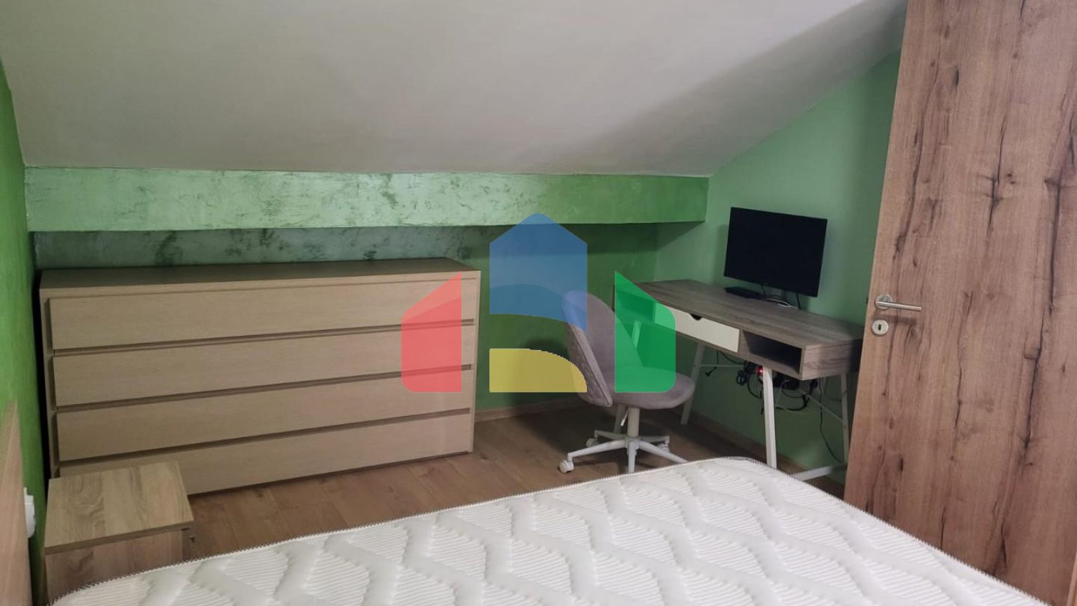 Будва. Уютная квартира с 2 спальнями, с красивым видом на горы