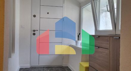 Будва. Уютная квартира с 2 спальнями, с красивым видом на горы Будва. Уютная квартира с 2 спальнями, с красивым видом на горы