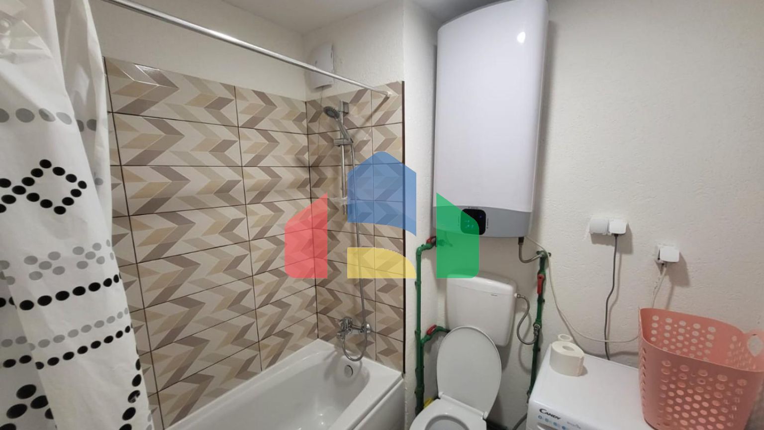 Будва. Уютная квартира с 2 спальнями, с красивым видом на горы