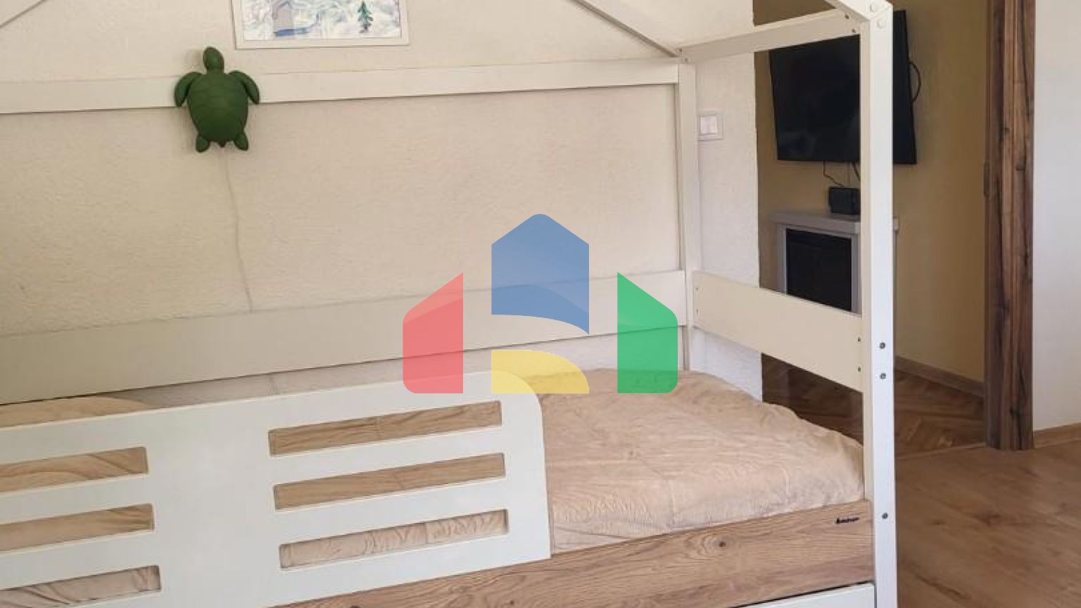 Будва. Уютная квартира с 2 спальнями, с красивым видом на горы