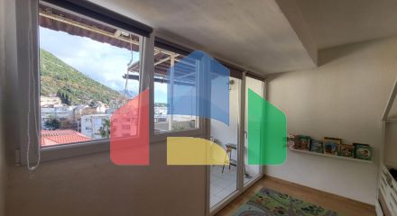 Будва. Уютная квартира с 2 спальнями, с красивым видом на горы Будва. Уютная квартира с 2 спальнями, с красивым видом на горы