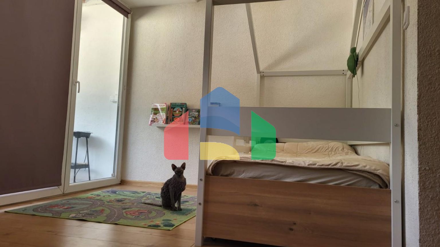 Будва. Уютная квартира с 2 спальнями, с красивым видом на горы