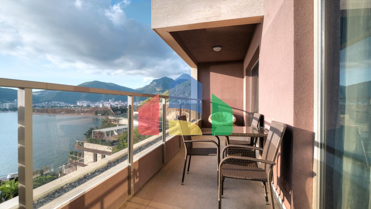 Апартаменты класса Premium с панорамным видом на море в Будве - 296.800 евро