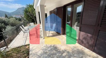 Эксклюзивная большая вилла в Будве возле моря