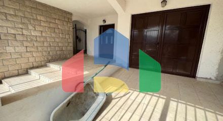 Эксклюзивная большая вилла в Будве возле моря