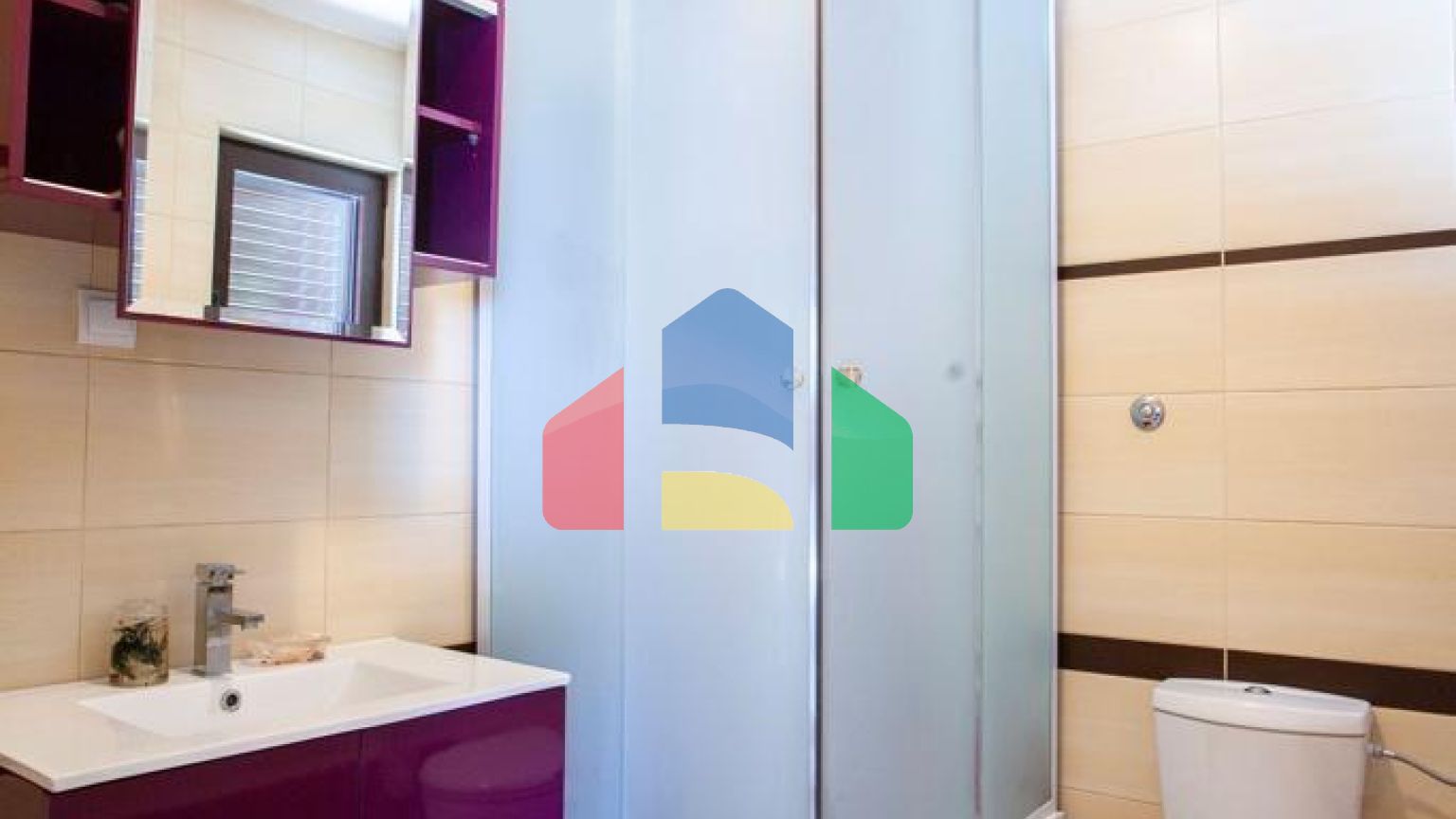 Эксклюзивная большая вилла в Будве возле моря