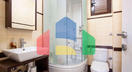 Эксклюзивная большая вилла в Будве возле моря