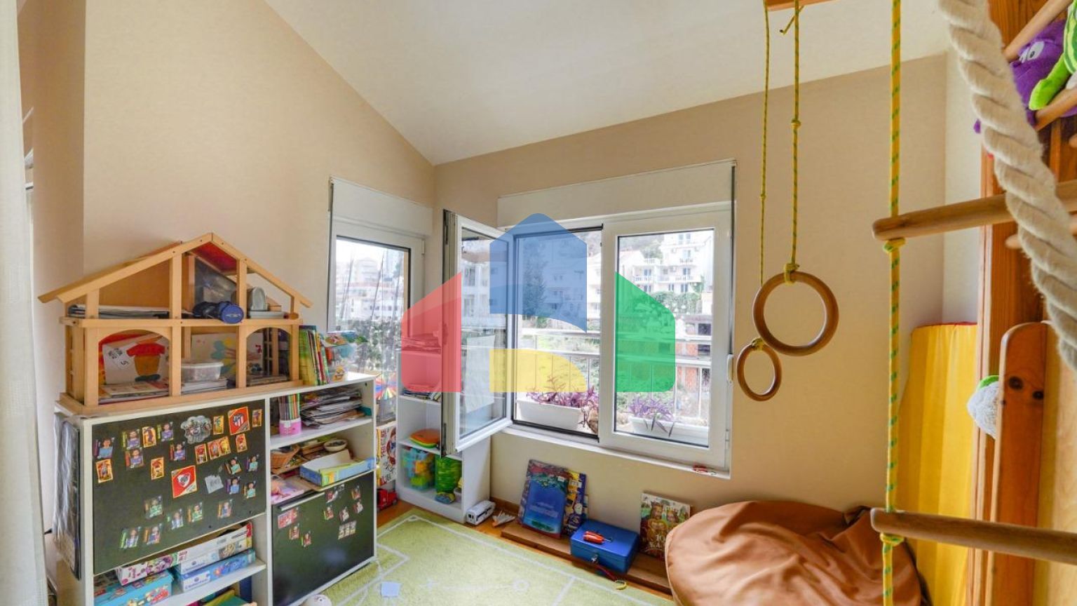 Квартира, 3 спальни, Будва, Маслиняк