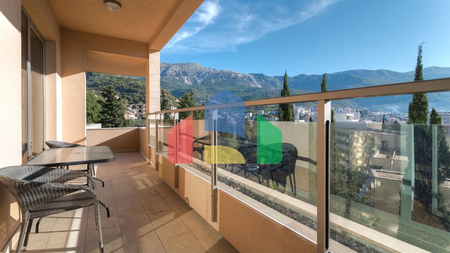 Дуплекс-апартаменты Premium класса с панорамным видом на море, Будва.