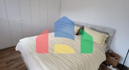 Квартира расположена в Будве, всего в 600 метрах от пляжа. Квартира расположена в Будве, всего в 600 метрах от пляжа.