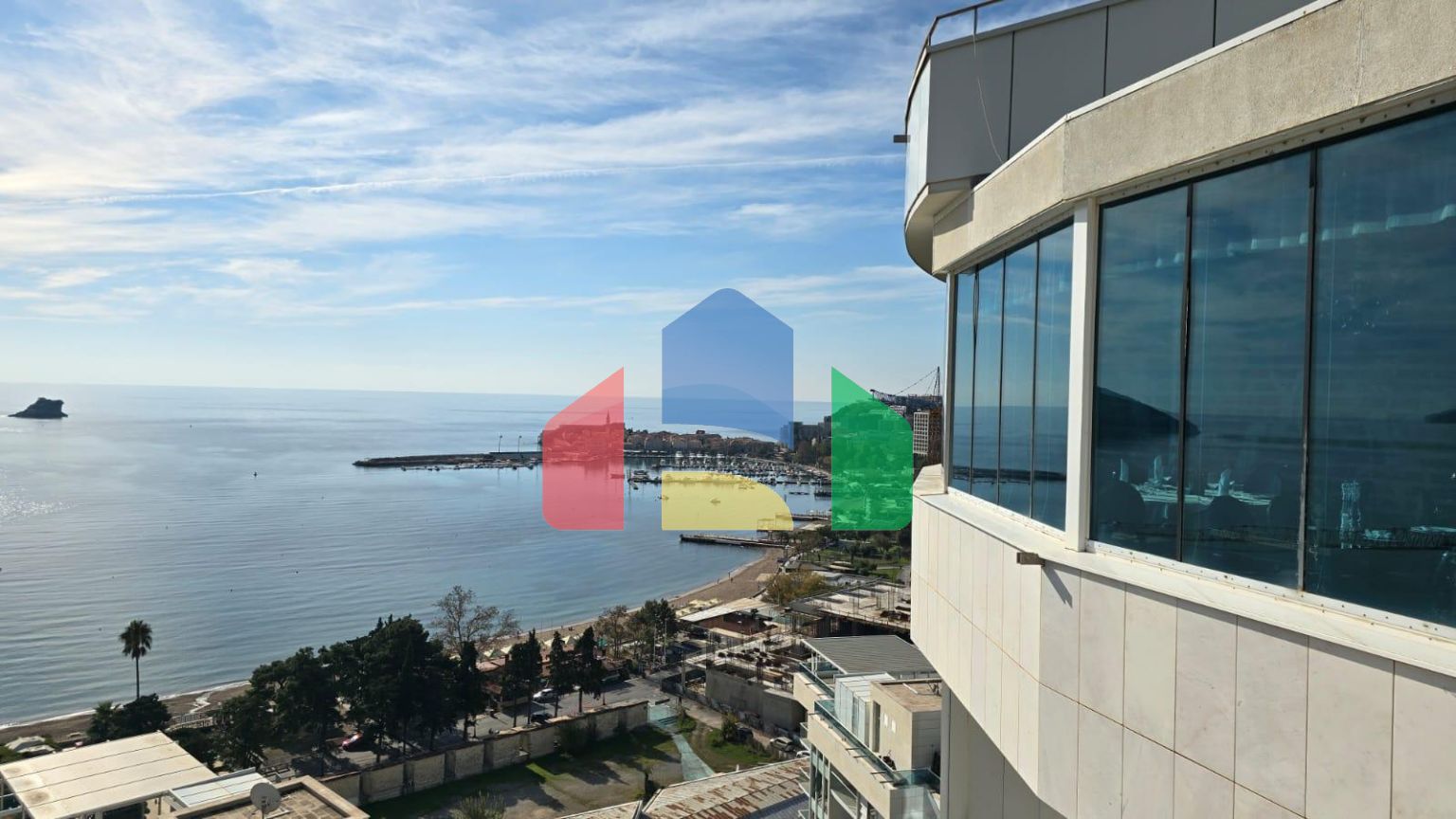 Продается роскошная квартира в комплексе Tre Canne, Будва