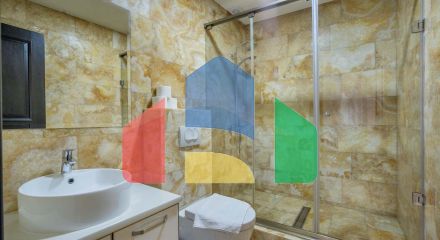 Продаётся эксклюзивный пентхаус с бассейном и панорамным видом на море в Будве!