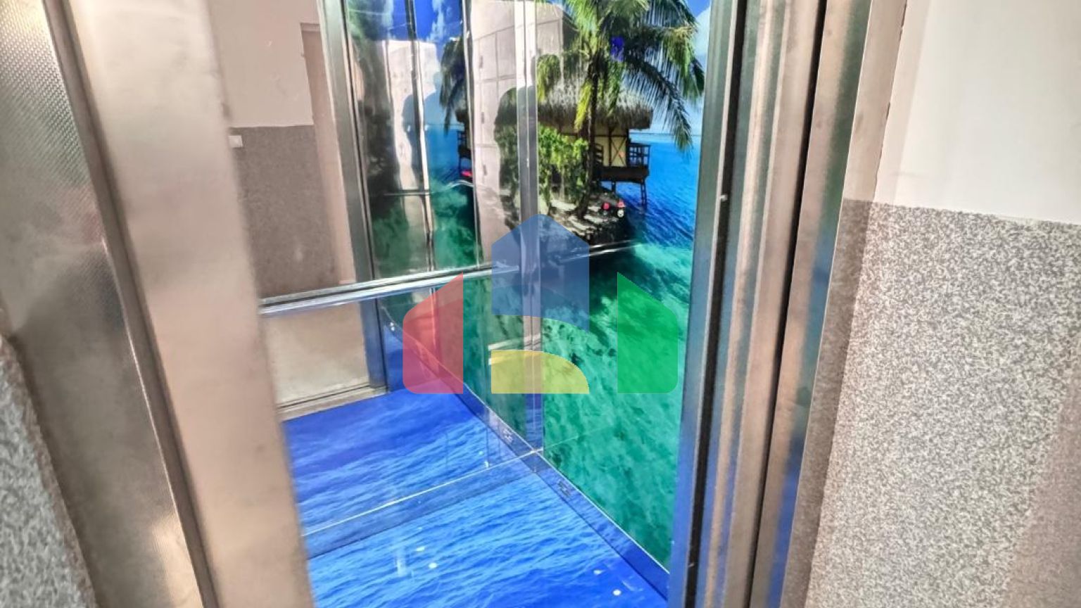 Продаётся уютная квартира с 2 спальнями и видом на горы в Будве