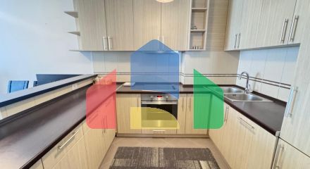 Просторная квартира с 2 спальнями в Будве, район Розино