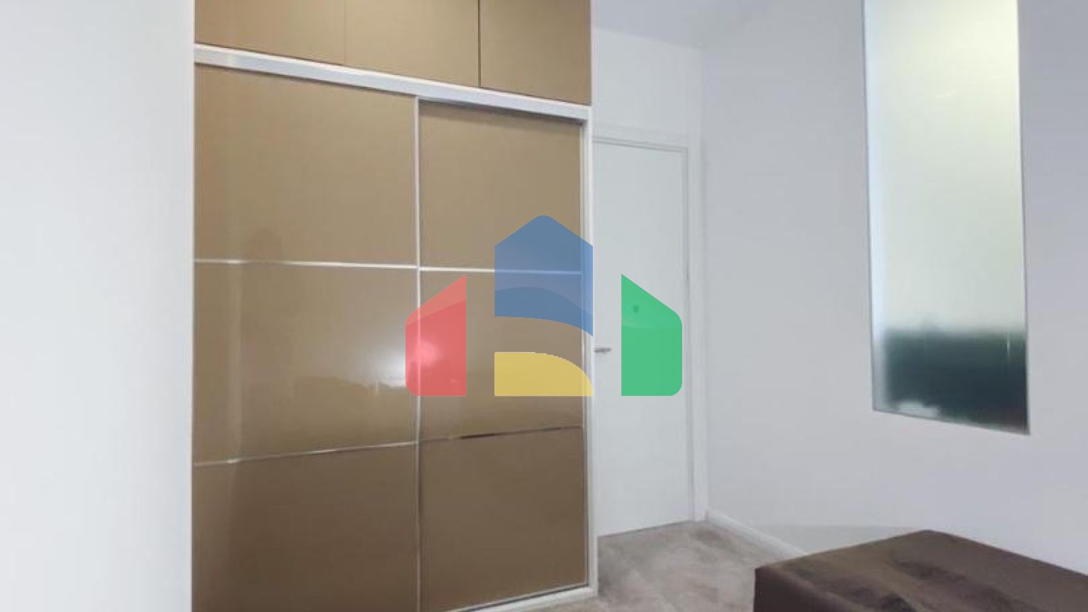 Эксклюзивная трехкомнатная квартира в здании Тре Канне