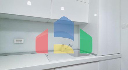 Эксклюзивная трехкомнатная квартира в здании Тре Канне