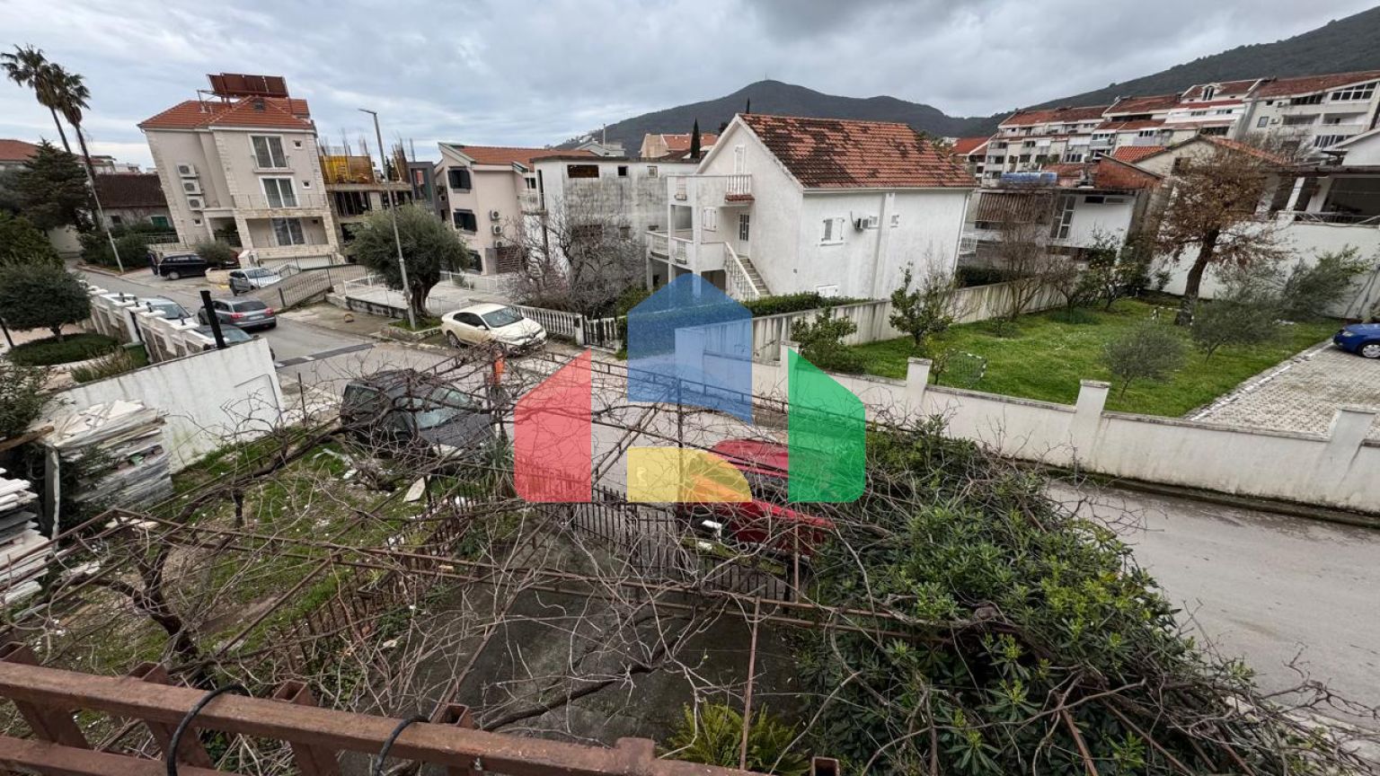 Дом в Будве, район Подкашлюн