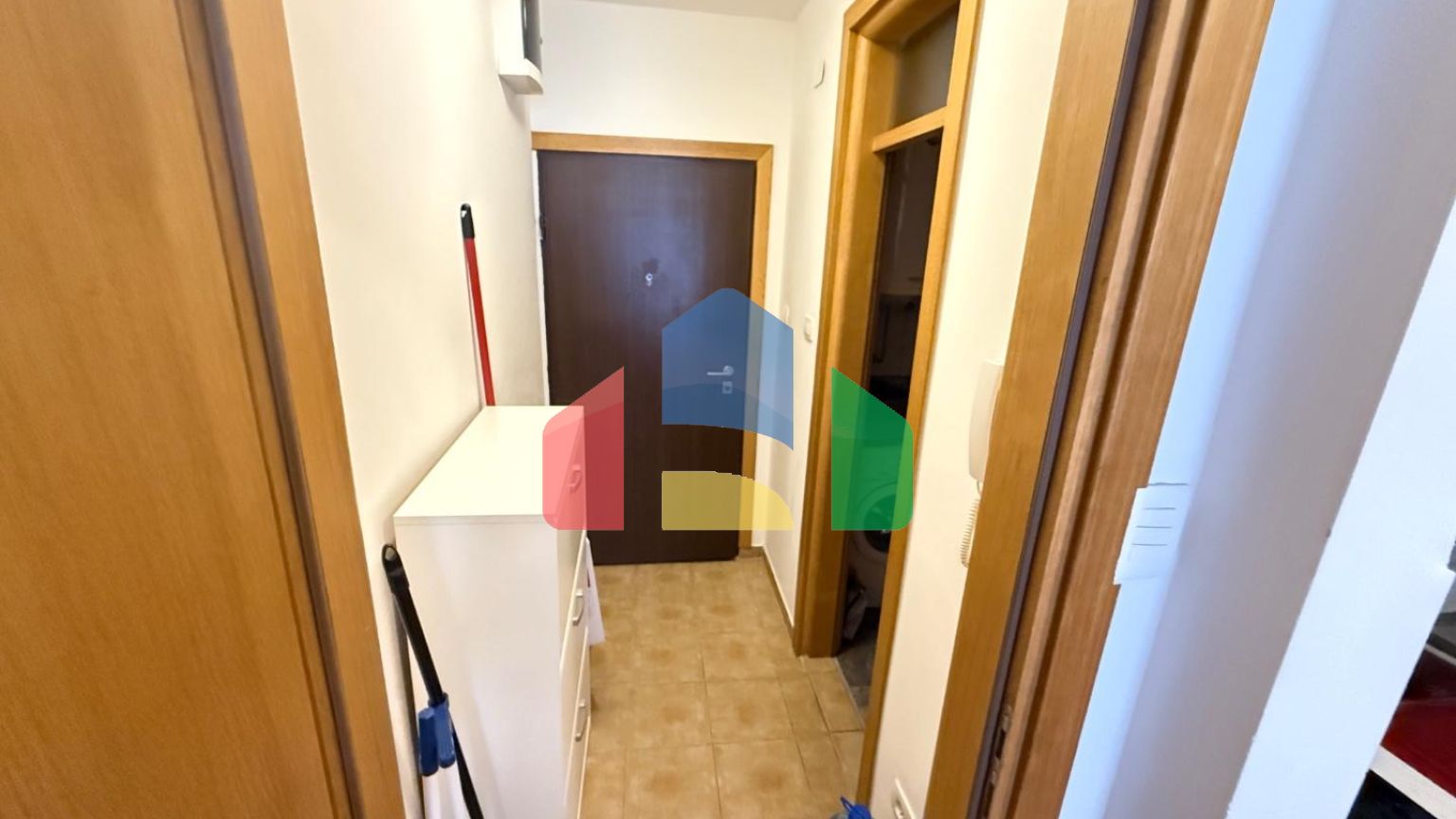 Квартира с 1 спальней в доме Меркур