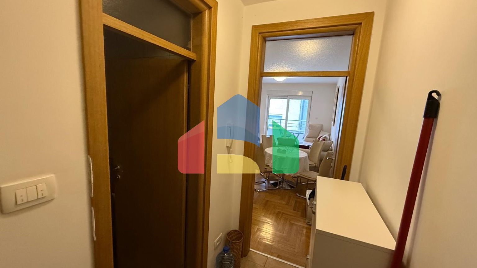 Квартира с 1 спальней в доме Меркур