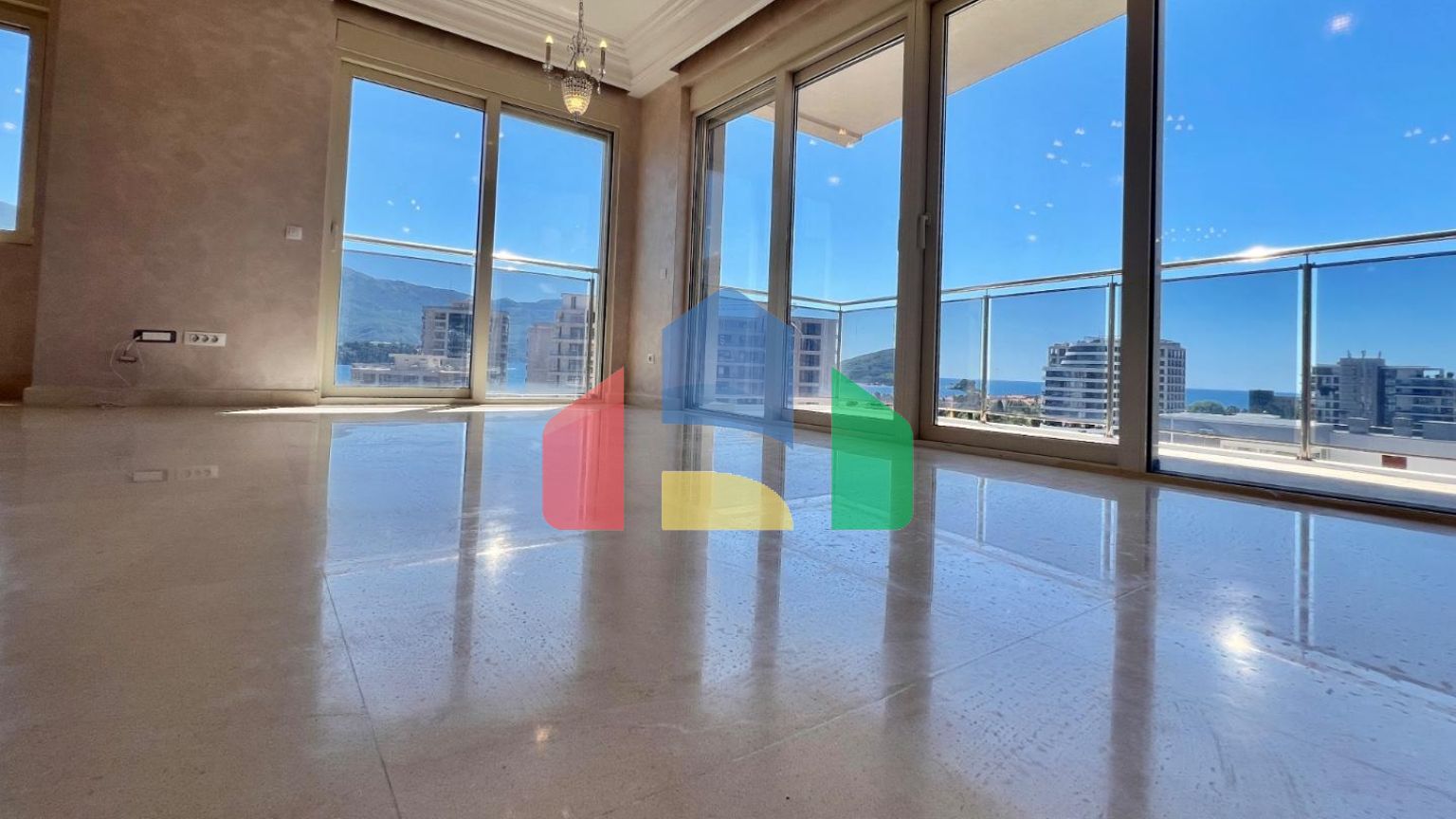 Пентхаус вашей мечты в самом центре Будвы