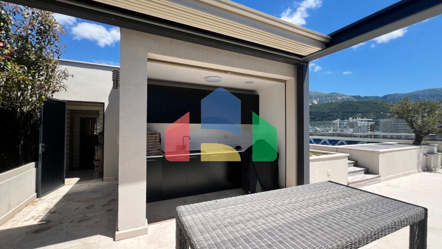 Пентхаус вашей мечты в самом центре Будвы