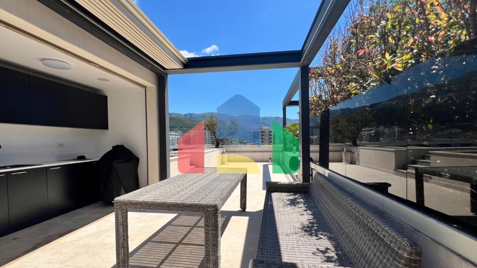 Пентхаус вашей мечты в самом центре Будвы