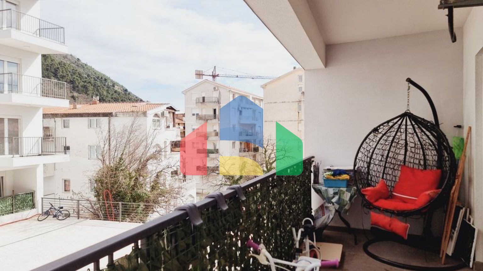 Уютная квартира с одной спальней в тихом районе Будвы.