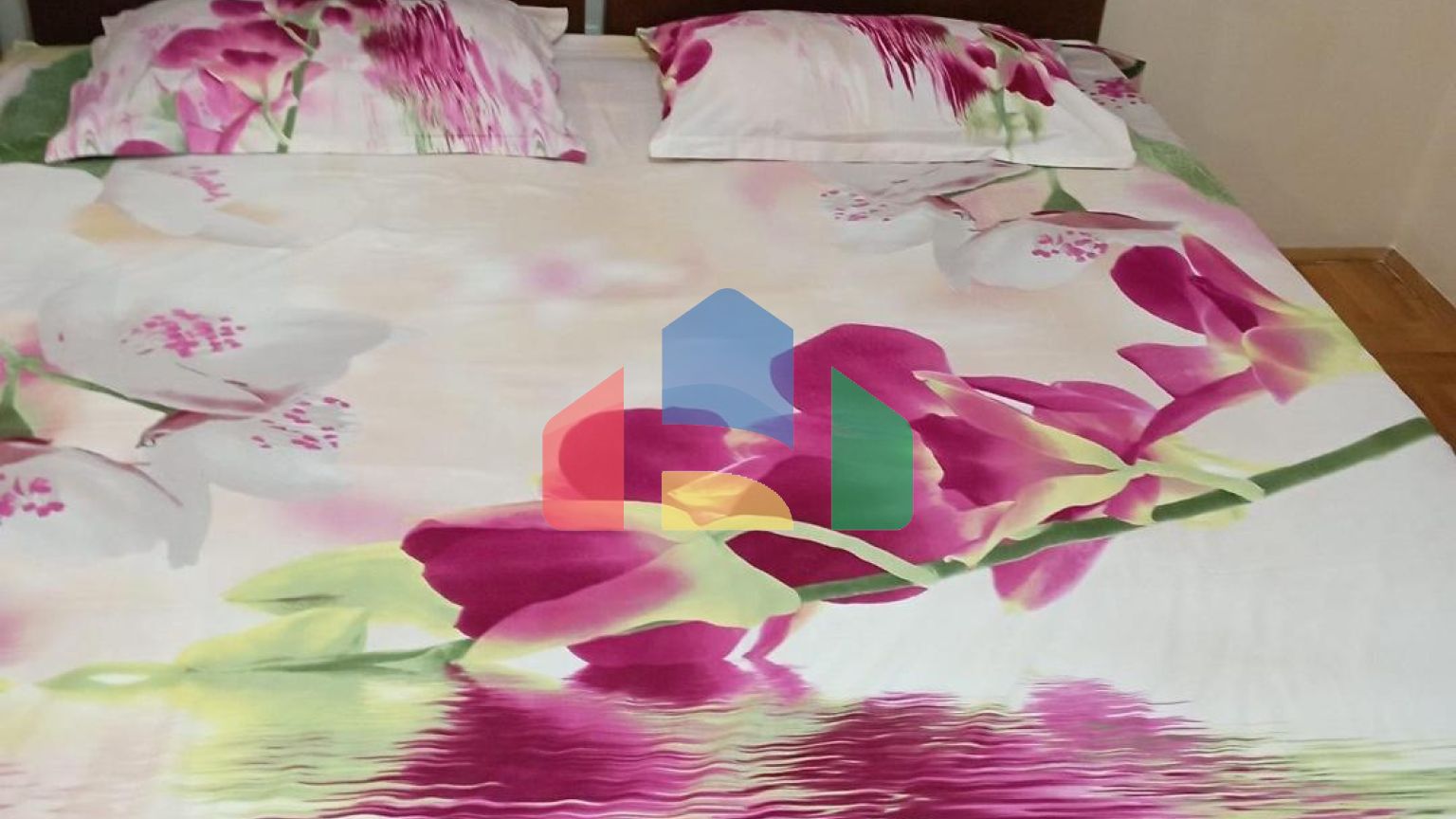 Продажа 4-х этажного дома со студиями в Будве