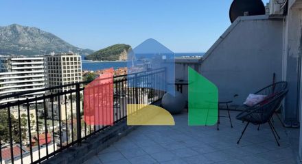 Просторная квартира с 2 спальнями и видом на море в Будве (Бабин До) Просторная квартира с 2 спальнями и видом на море в Будве (Бабин До)