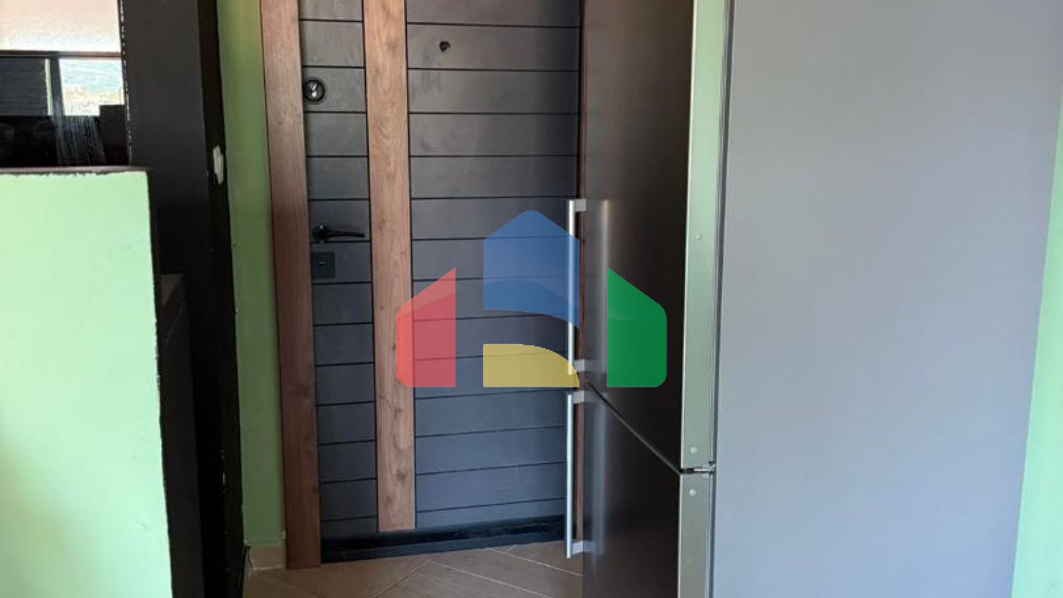 Просторная квартира с 2 спальнями и видом на море в Будве (Бабин До)