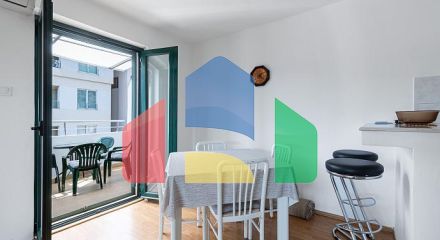 Продается однокомнатная квартира в Будве – вид на море