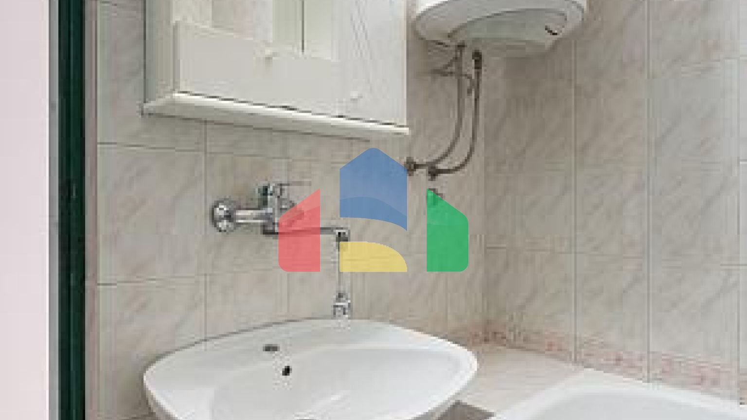 Продается однокомнатная квартира в Будве – вид на море