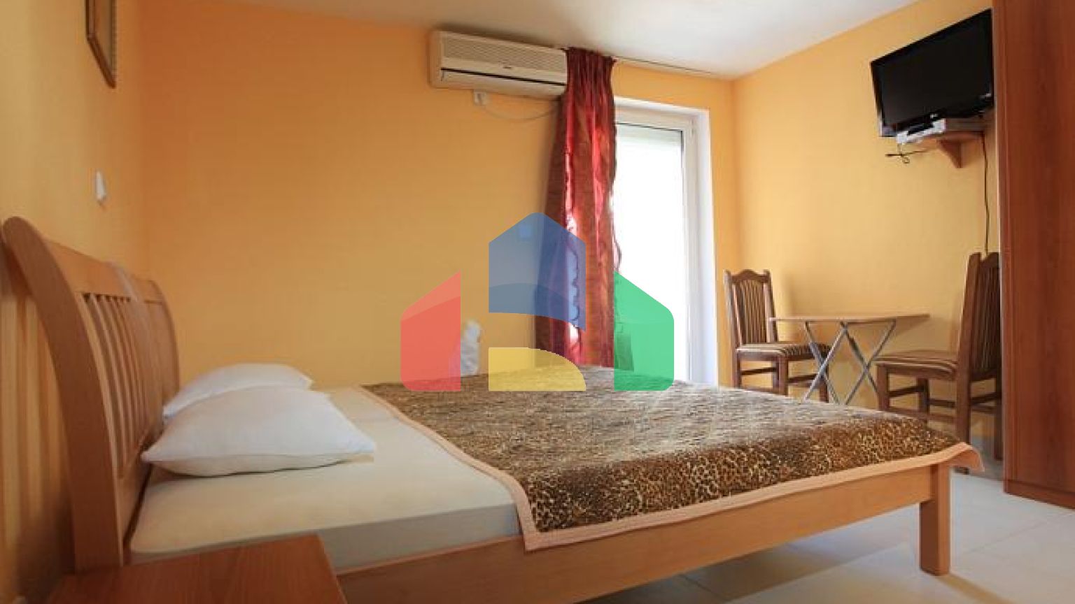 Отель в Будве