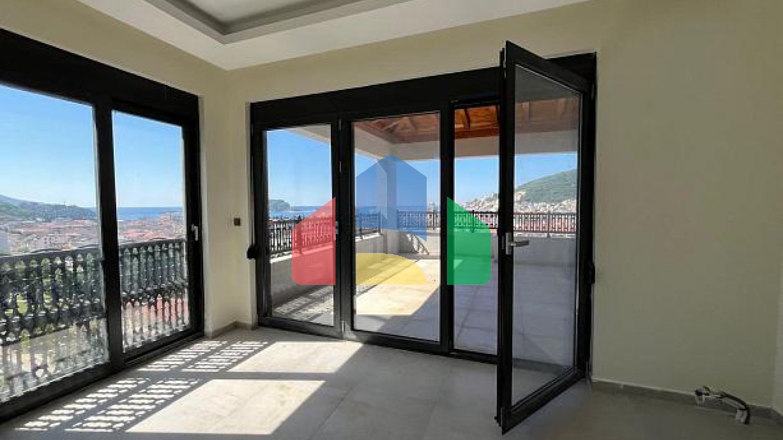 # 6566 апартаменты в новом построенном здании в центре Будвы