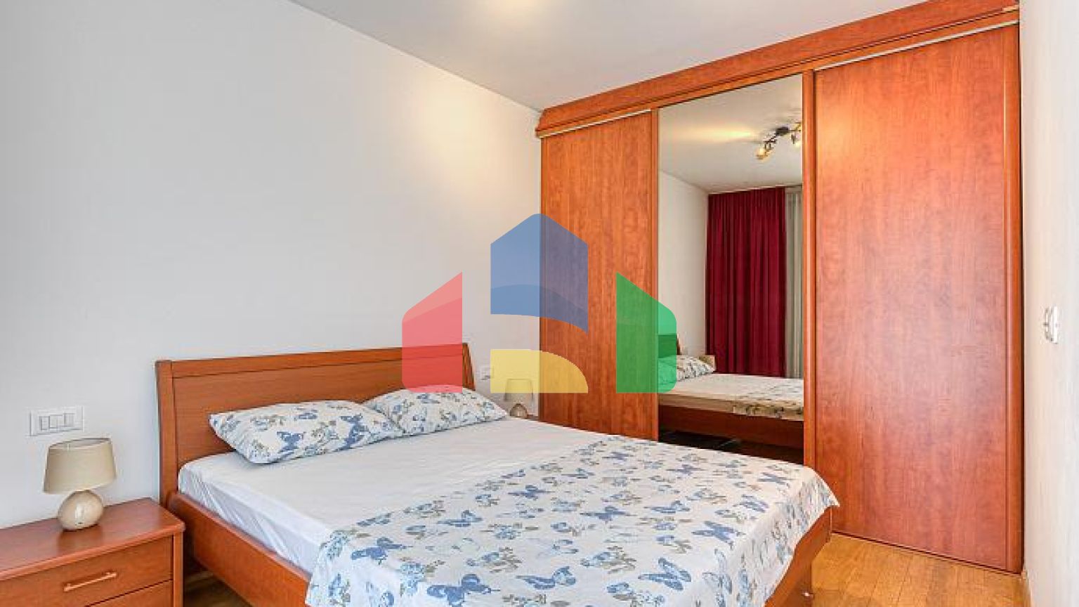 Современная, комфортабельная и полностью оборудованная квартира рядом с пляжем