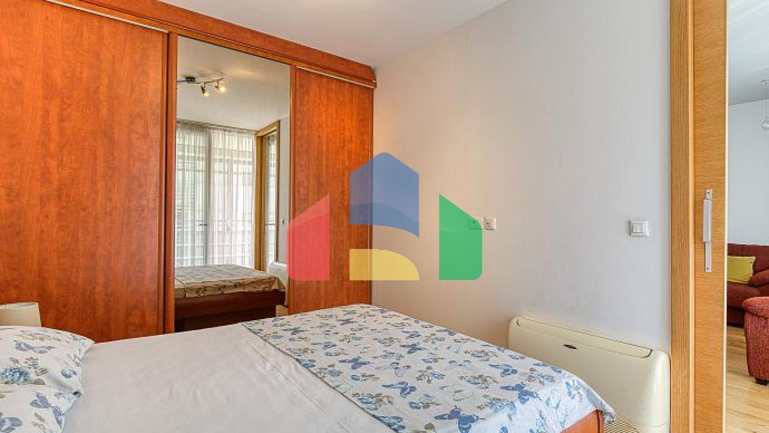 Современная, комфортабельная и полностью оборудованная квартира рядом с пляжем