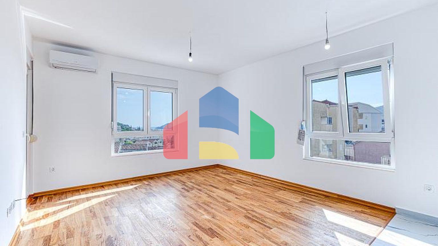 Продается современная однокомнатная квартира в Будве