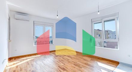 Продается современная однокомнатная квартира в Будве