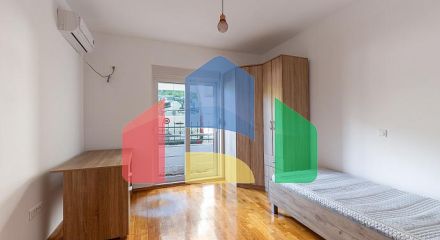 ПРОСТОРНАЯ, ПОЛНОСТЬЮ МЕБЛИРОВАННАЯ КВАРТИРА В БУДВЕ С ГАРАЖОМ И ЗАРЯДКОЙ TESLA