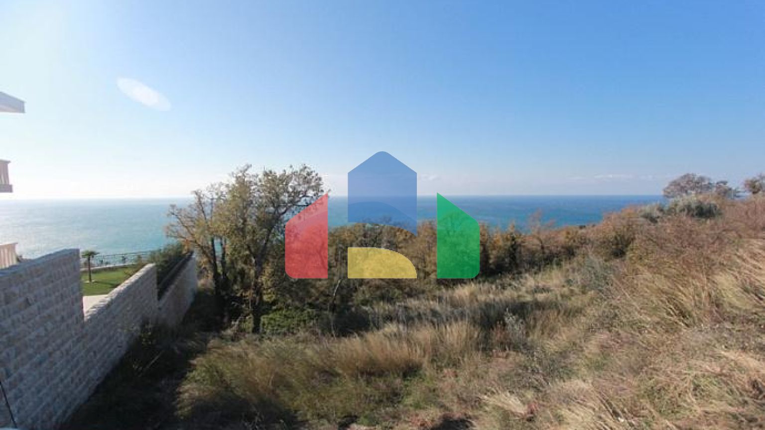 Участок в Будве