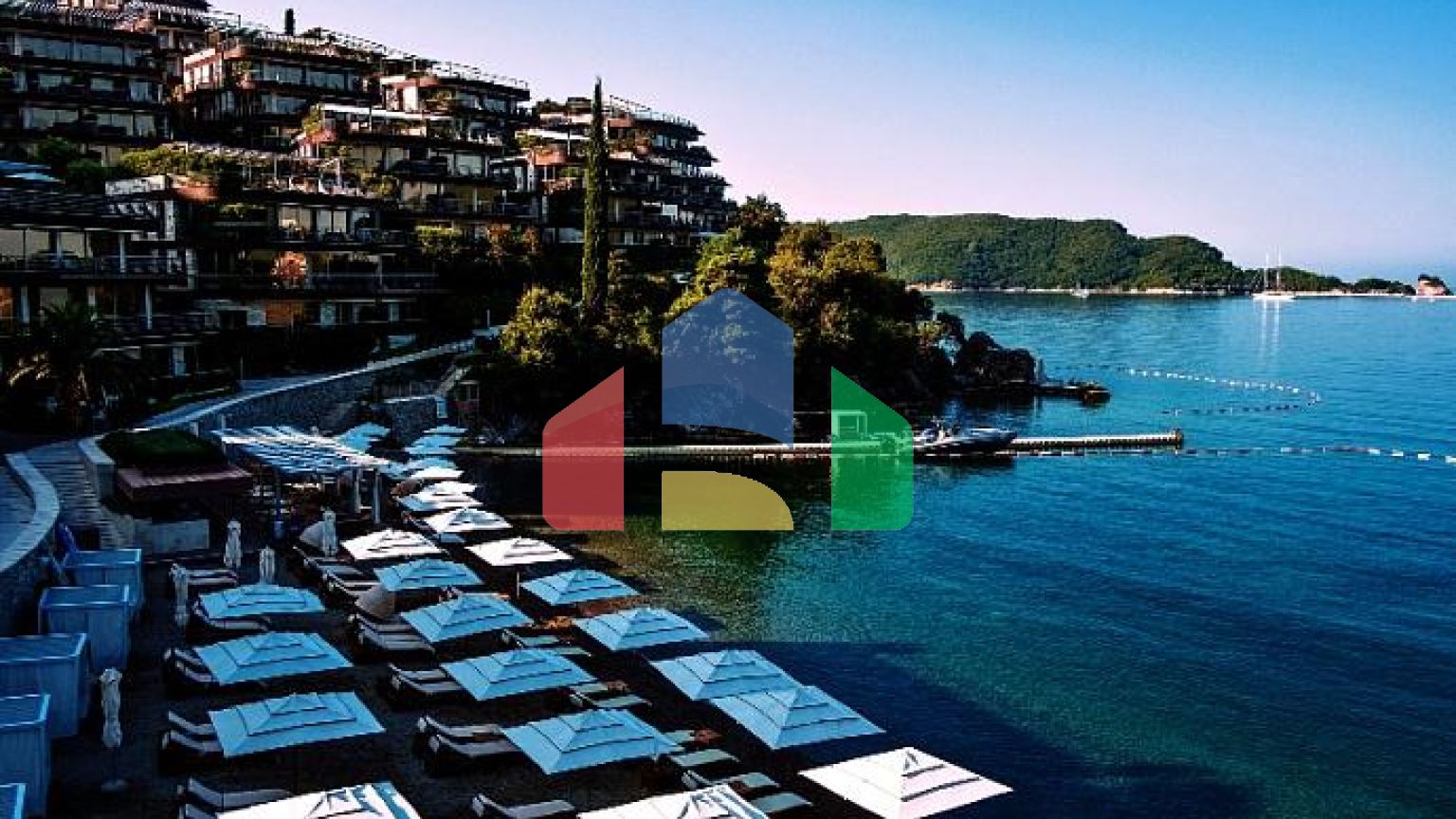 Элитный жилой комплекс в Будве