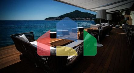 Элитный жилой комплекс в Будве