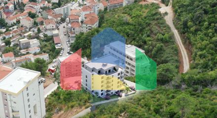 Квартира 1+1 с террасой в новостройке, район Дубовица, Будва