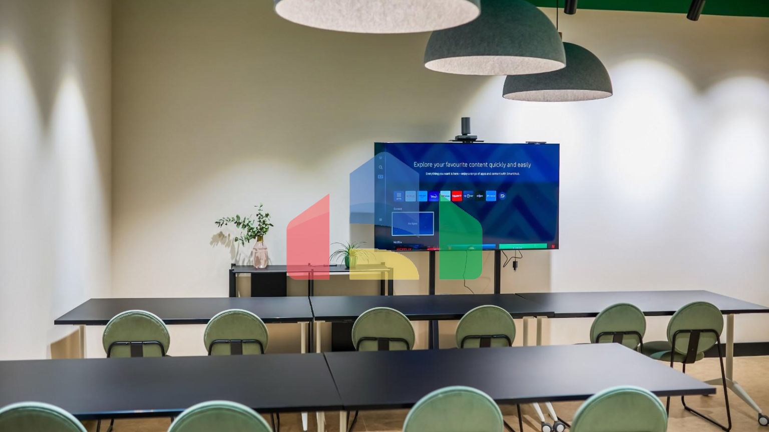 ПРОДАЁТСЯ / СДАЁТСЯ В ДОЛГОСРОЧНУЮ АРЕНДУ премиальное офисное пространство в Будве