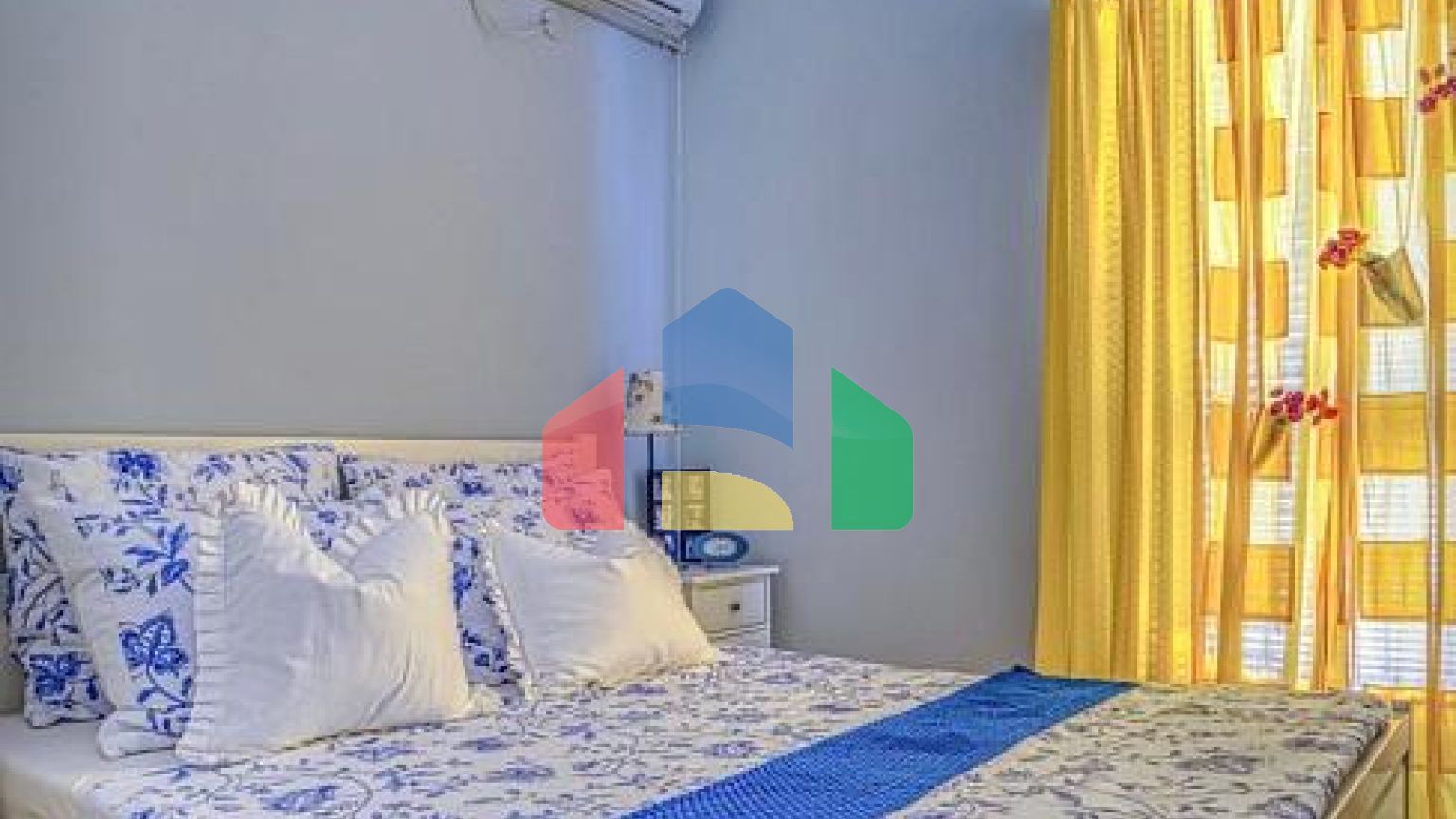 Роскошный дуплекс с видом на море в Будве