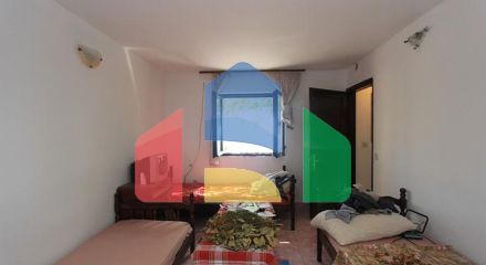 Двухэтажный дом с видом на море в Майне