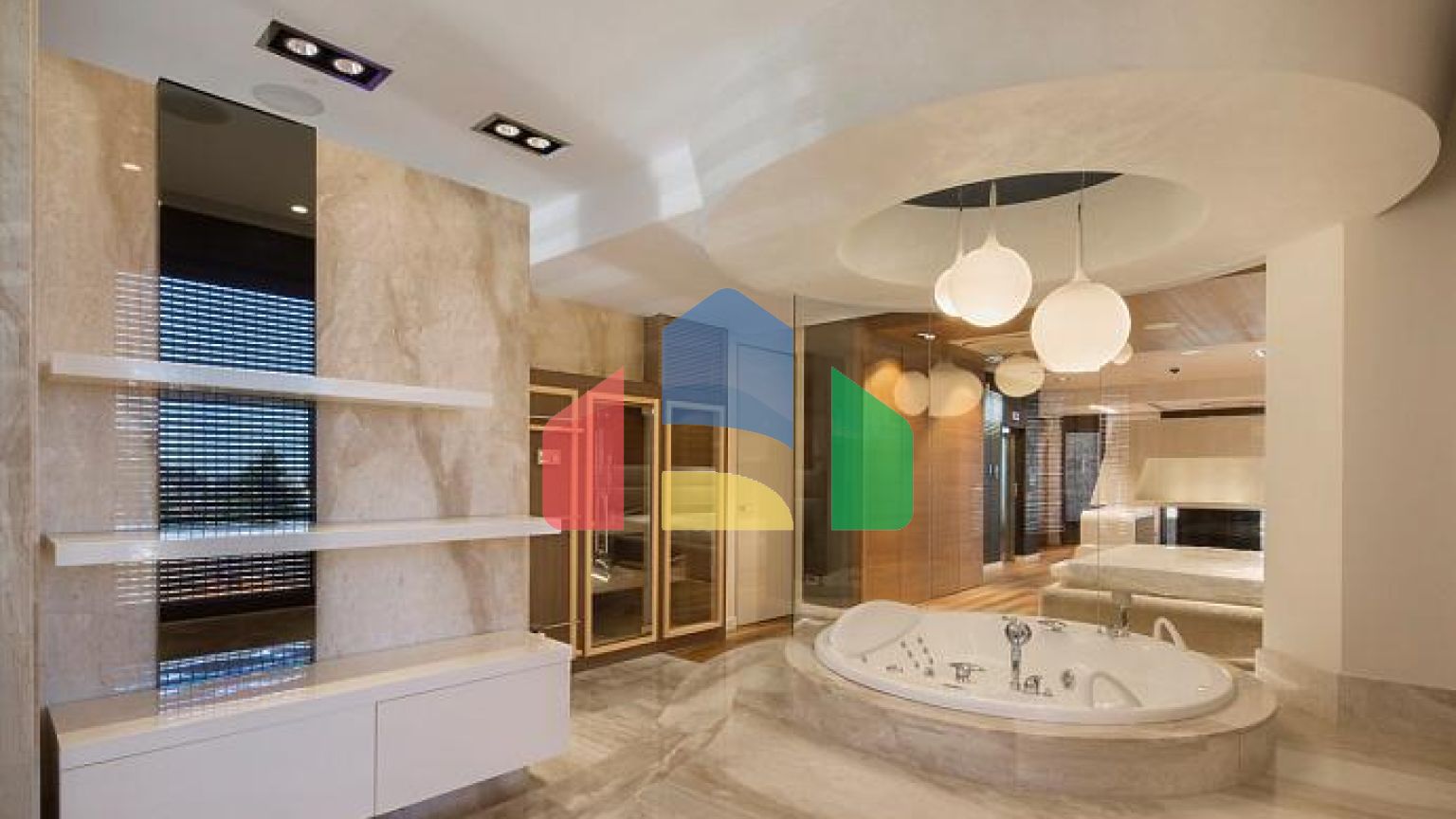 Супер роскошная трехэтажная квартира-типлекс с джакузи и сауной