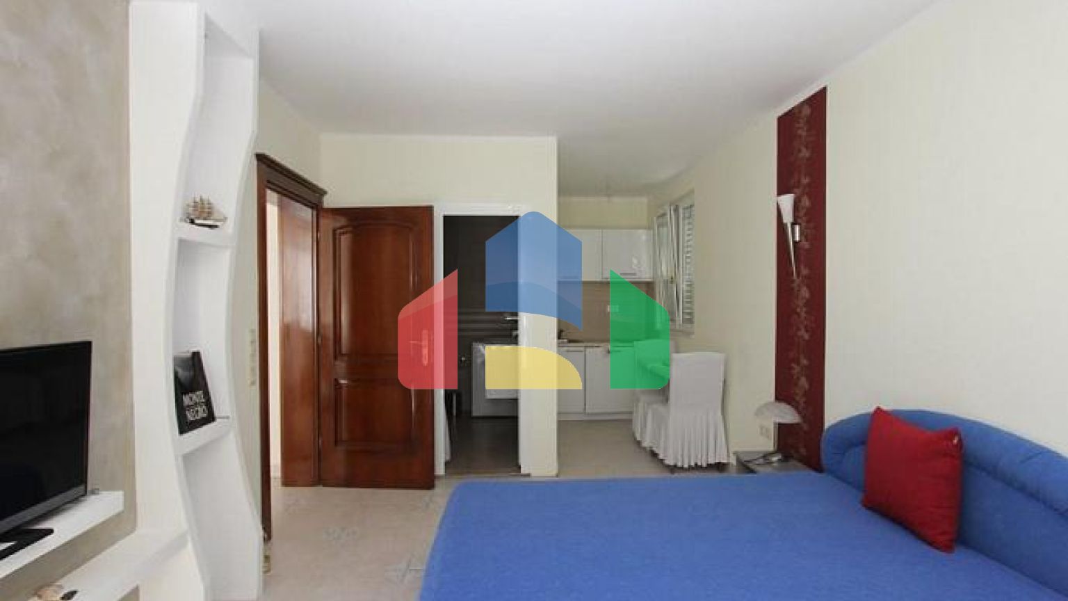 Уютный дом в городе Будва