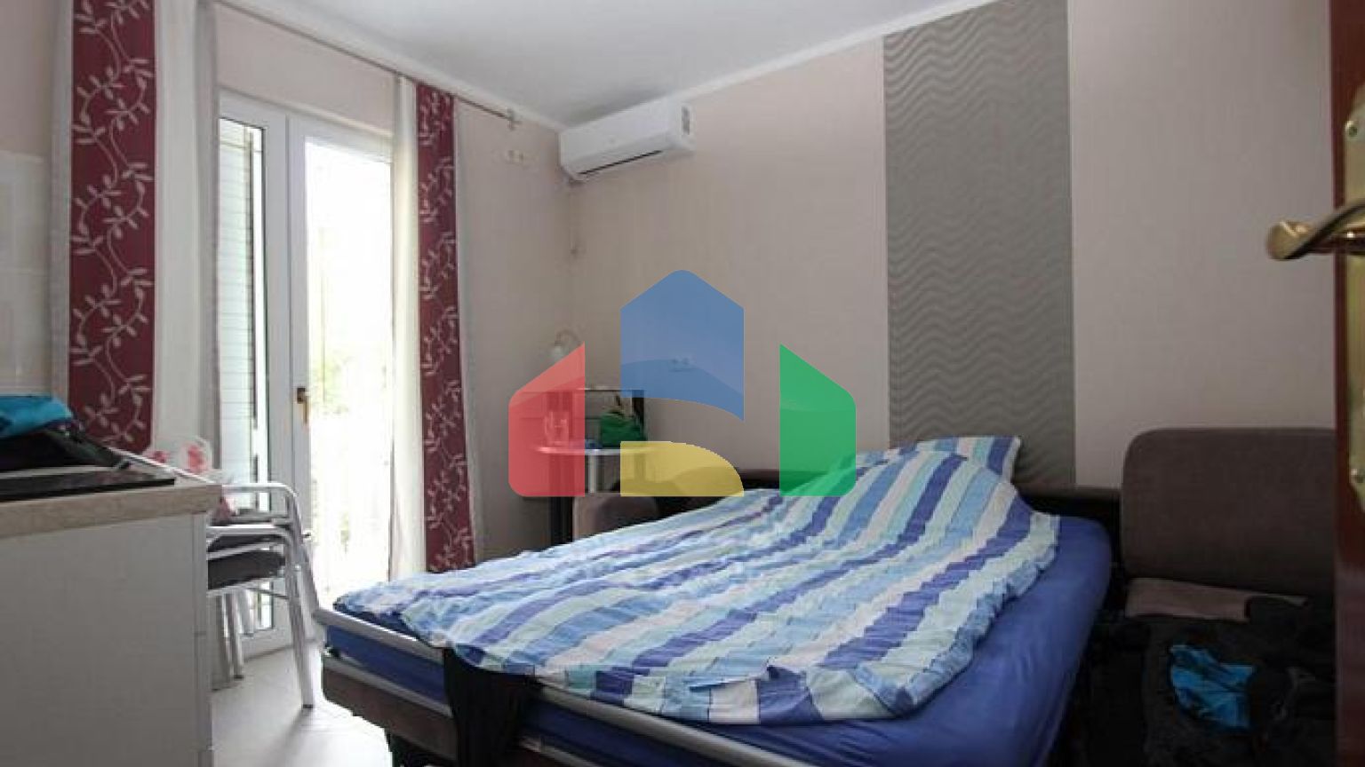 Уютный дом в городе Будва